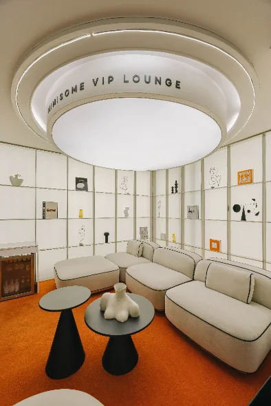 VIPラウンジ